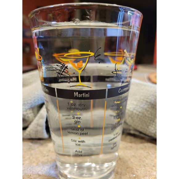 Greenbrier 50's Cocktail Shaker Glasses Set of 2 Vintage with 7 cocktail recipes - Picture 1 of 9